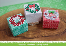 Load image into Gallery viewer, mini wreath
