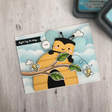 Load image into Gallery viewer, tiny gift box bee add-on